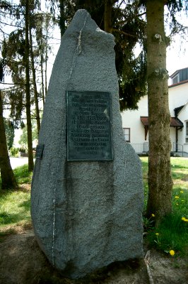 Denkmal zur Erinnerung an Karl Theodor